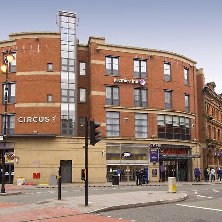 Premier Inn Manchester City Centre Exteriör bild