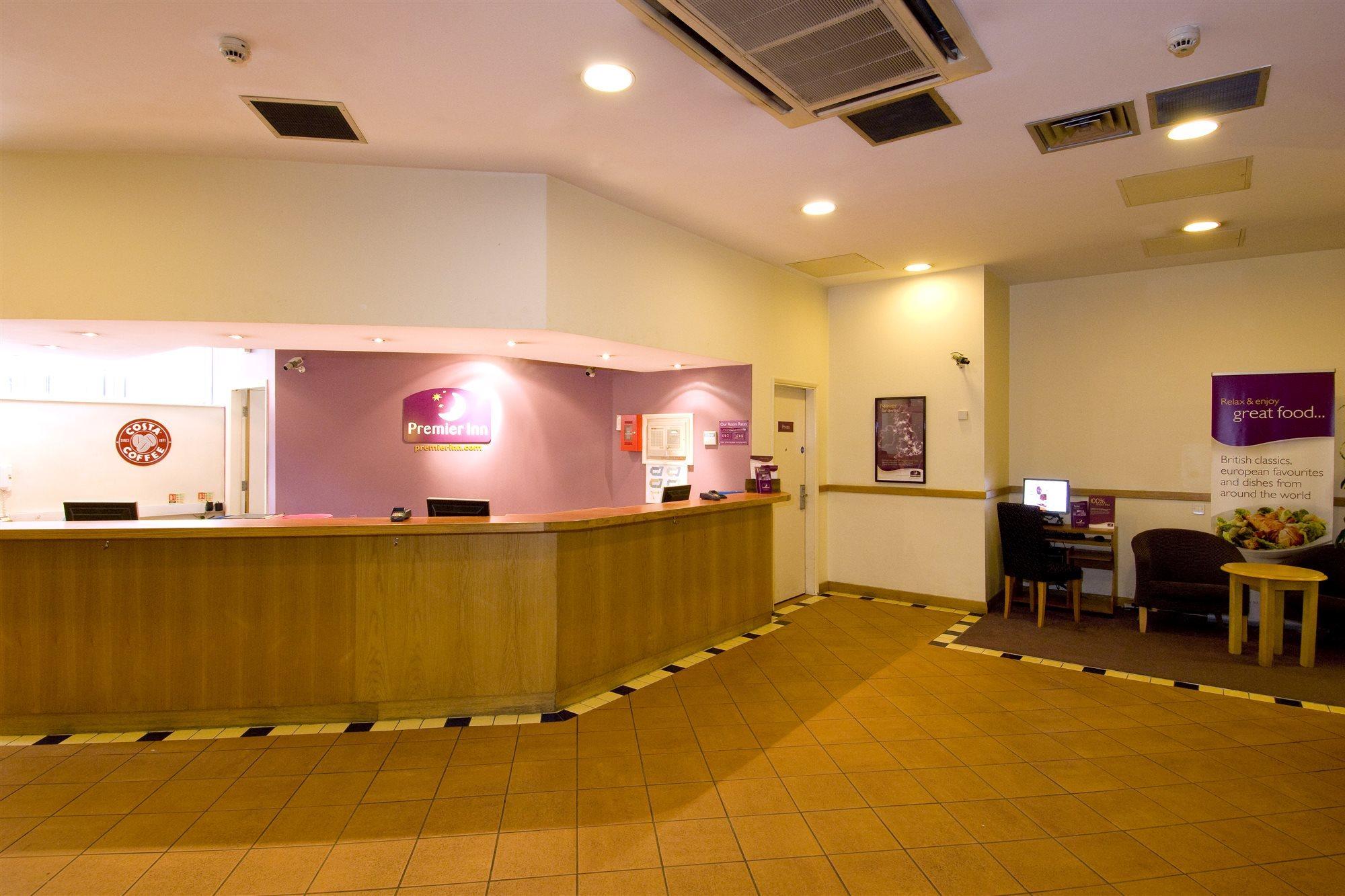 Premier Inn Manchester City Centre Exteriör bild