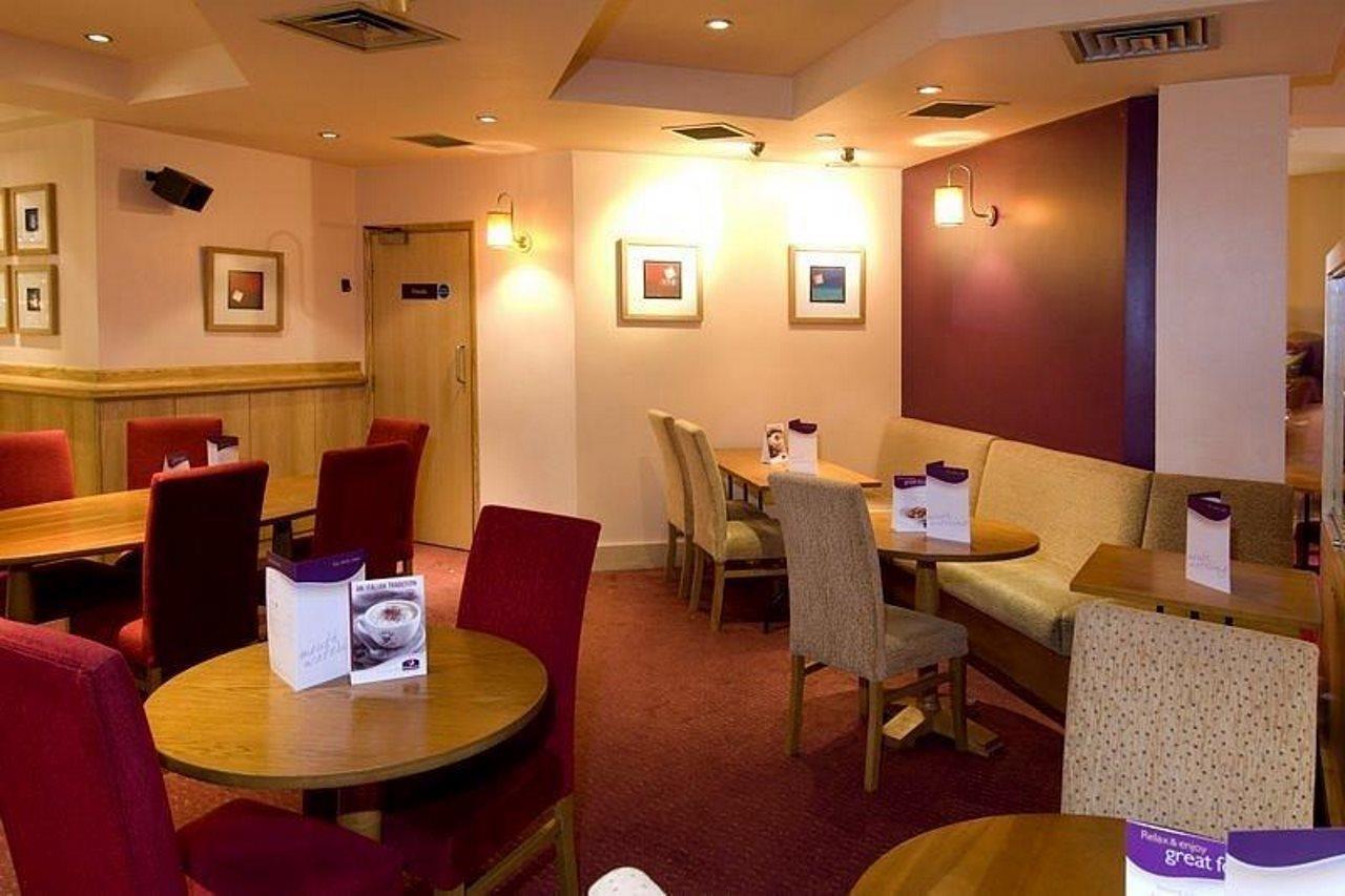 Premier Inn Manchester City Centre Exteriör bild
