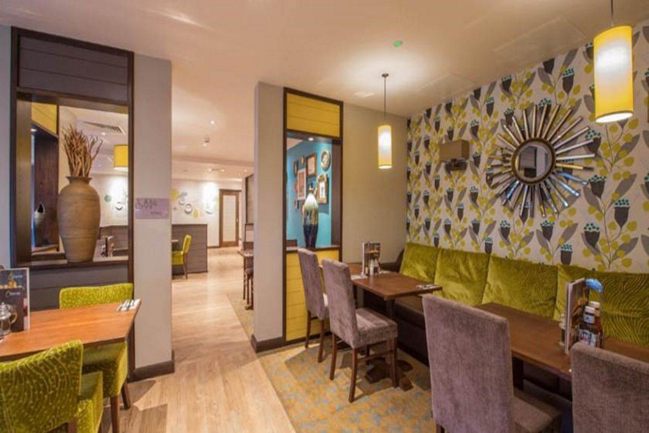 Premier Inn Manchester City Centre Exteriör bild
